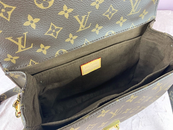 ルイヴィトンバッグ角部分ディテール